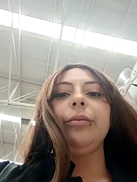 Snapshot of madelaine- chatting on February 2025 08:15:01 PM madelaine- online show from February 2025 08:15:01 PM