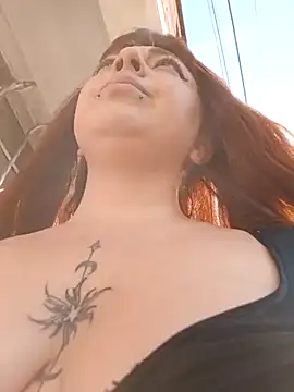 Snapshot of madelaine- chatting on February 2025 06:53:01 PM madelaine- online show from February 2025 06:53:01 PM