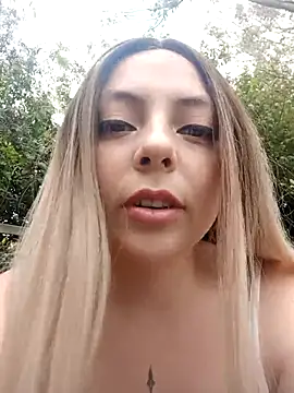 Snapshot of madelaine- chatting on October 2025 07:34:01 PM madelaine- online show from October 2025 07:34:01 PM