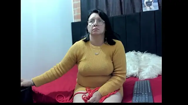 Evaaross 2345 online show from December 2024 12:11:01 PM