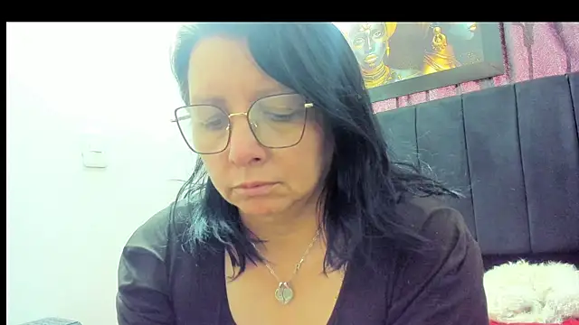 Evaaross 2345 online show from November 2025 02:28:01 PM