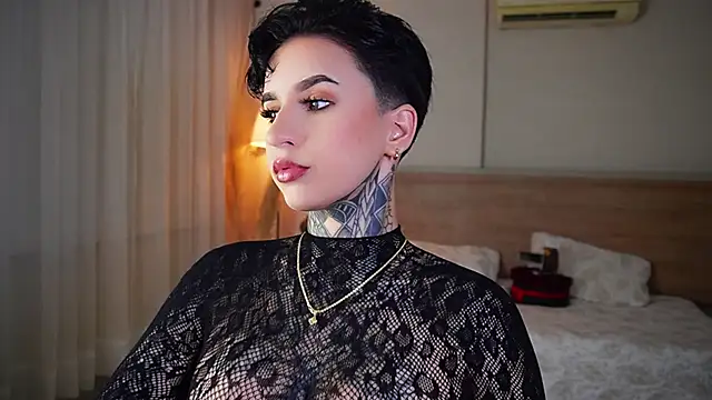 AliceShazaham  online show from October 2025 07:51:02 AM