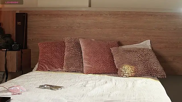 AliceShazaham  online show from March 2026 04:05:01 AM