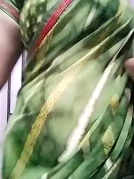 Snapshot of PayalSharmahot143 chatting on January 2025 02:03:02 AM PayalSharmahot143 online show from January 2025 02:03:02 AM