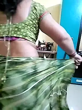 Snapshot of PayalSharmahot143 chatting on November 2025 07:03:01 PM PayalSharmahot143 online show from November 2025 07:03:01 PM