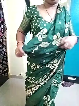 Snapshot of PayalSharmahot143 chatting on January 2026 01:31:02 AM PayalSharmahot143 online show from January 2026 01:31:02 AM