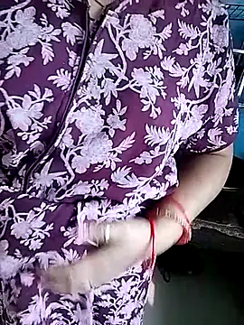 Snapshot of PayalSharmahot143 chatting on February 2026 07:32:02 AM PayalSharmahot143 online show from February 2026 07:32:02 AM