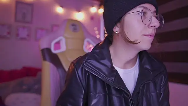 milly kenner online show from March 2025 11:36:02 AM