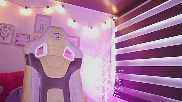 milly kenner online show from September 2025 07:30:02 PM