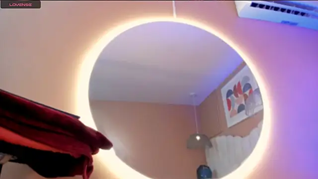 zia cooper online show from October 2025 07:11:01 PM