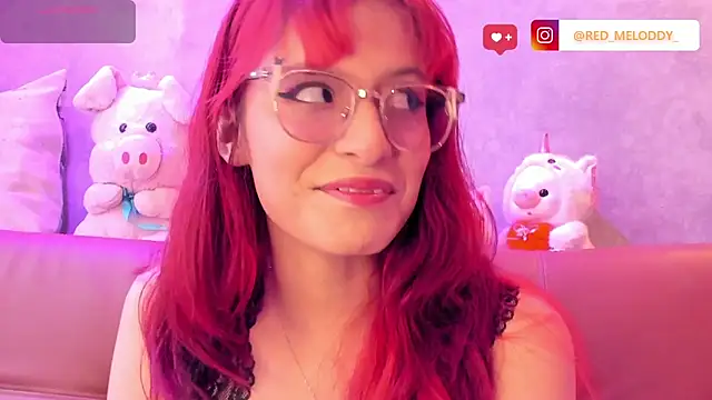 Snapshot of RedMeloddy chatting on February 2026 09:43:01 PM RedMeloddy online show from February 2026 09:43:01 PM