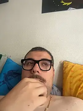 Snapshot of Gartengolem chatting on July 2026 09:27:01 AM Gartengolem online show from July 2026 09:27:01 AM