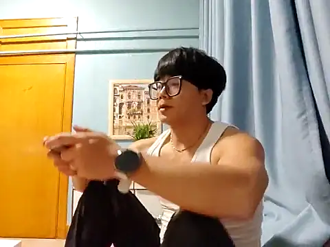 handsome1069 online show from October 2025 01:12:01 PM