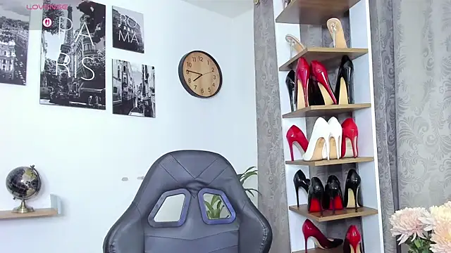 SophieBaker   online show from March 2026 12:47:02 AM