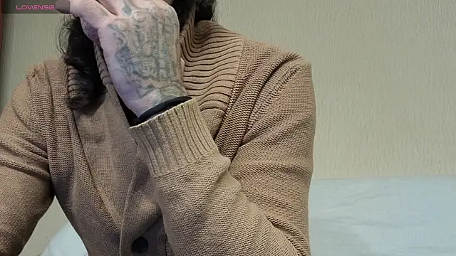 Snapshot of Zgodanilep chatting on December 2025 11:04:02 AM Zgodanilep online show from December 2025 11:04:02 AM