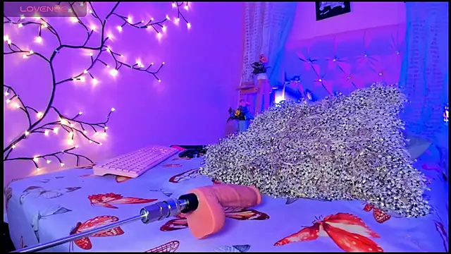 Snapshot of Dulce_Girl_ chatting on December 2024 08:37:02 AM Dulce Girl online show from December 2024 08:37:02 AM