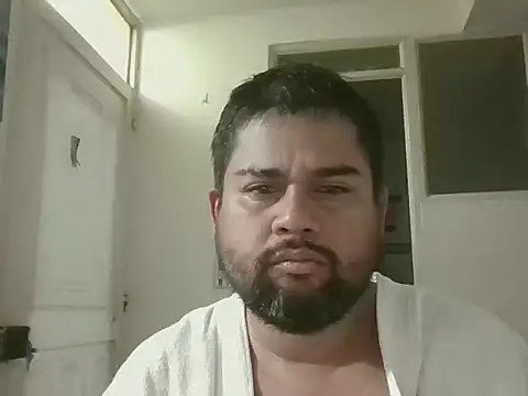 Snapshot of GABRIELGARCIA1313 chatting on June 2026 01:28:02 AM GABRIELGARCIA1313 online show from June 2026 01:28:02 AM
