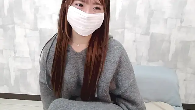 LOVE MOMO LOVE online show from November 2025 11:43:02 AM