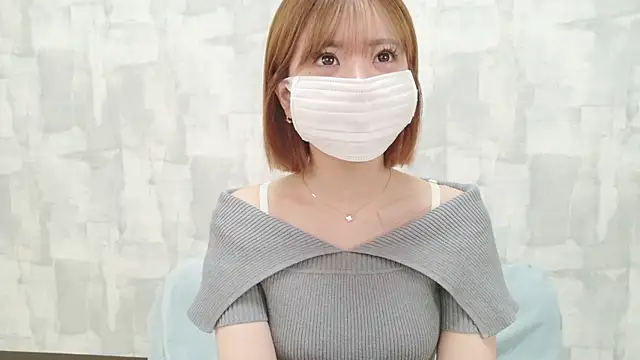 LOVE MOMO LOVE online show from April 2026 12:17:02 PM