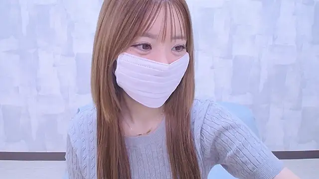 Snapshot of LOVE_MOMO_LOVE chatting on June 2026 11:42:02 AM LOVE MOMO LOVE online show from June 2026 11:42:02 AM