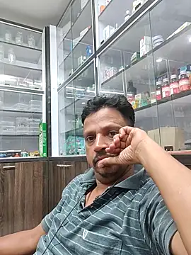 Snapshot of Raj1043 chatting on April 2026 01:13:02 PM Raj1043 online show from April 2026 01:13:02 PM