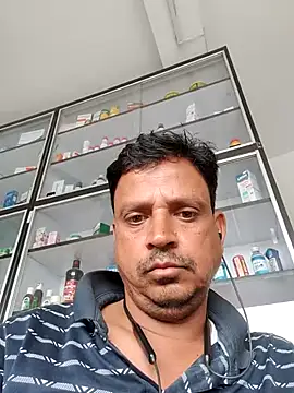Snapshot of Raj1043 chatting on May 2026 06:52:01 AM Raj1043 online show from May 2026 06:52:01 AM
