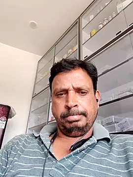 Snapshot of Raj1043 chatting on June 2026 06:00:01 AM Raj1043 online show from June 2026 06:00:01 AM