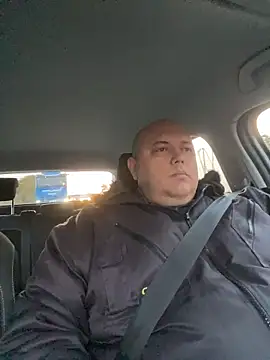 Snapshot of BigromeoXX chatting on November 2025 06:47:02 AM BigromeoXX online show from November 2025 06:47:02 AM