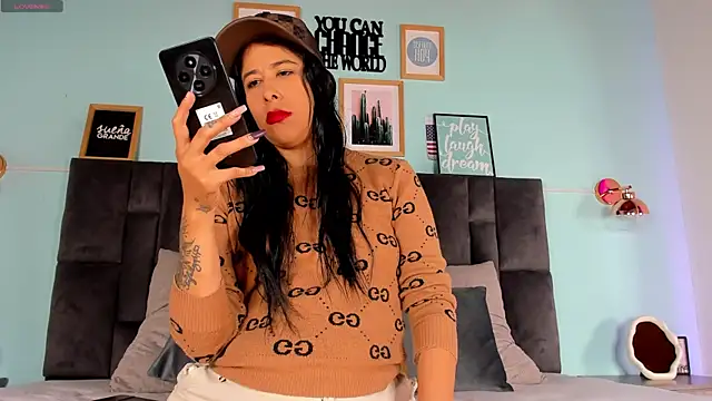 DulceAurora   online show from March 2025 02:53:01 AM