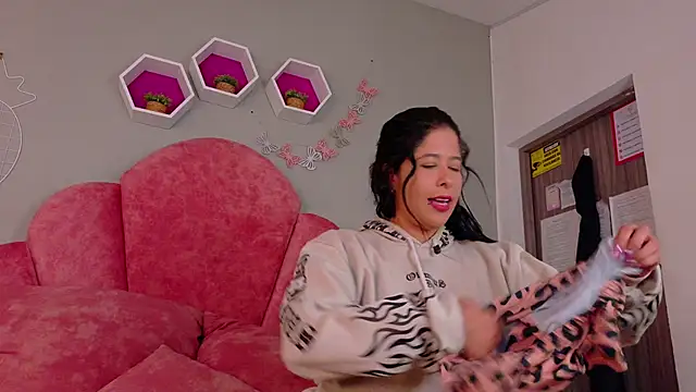 DulceAurora   online show from September 2025 12:10:02 AM