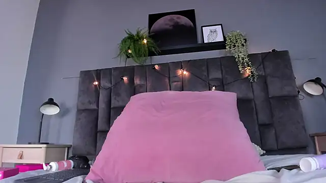 Snapshot of DulceAurora__ chatting on June 2026 09:14:01 AM DulceAurora online show from June 2026 09:14:01 AM