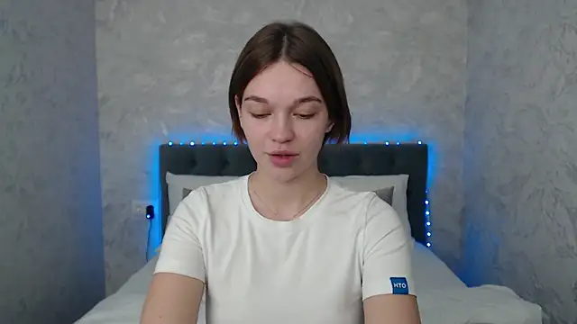 Snapshot of DanaLoved chatting on March 2025 08:08:01 AM DanaLoved online show from March 2025 08:08:01 AM