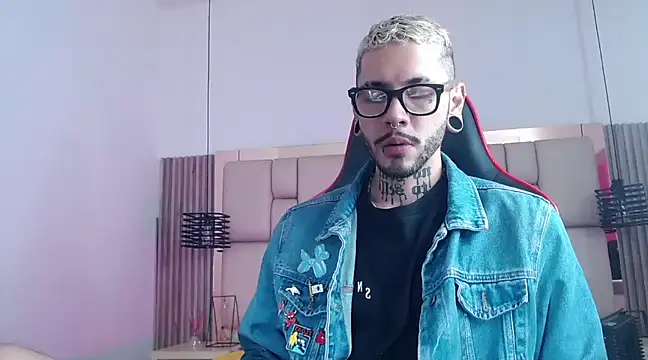 MurdockH online show from January 2025 08:25:01 AM