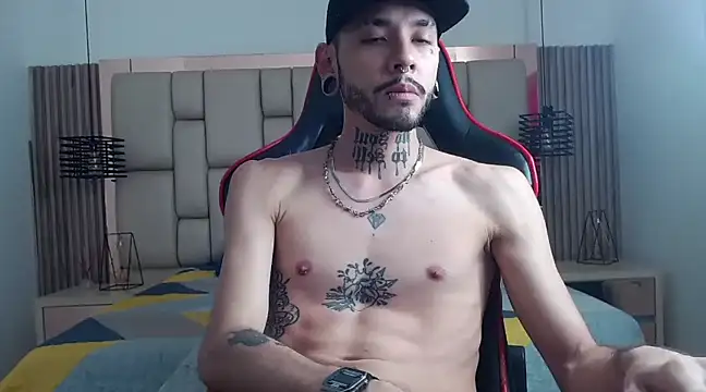 MurdockH online show from January 2025 03:25:02 PM