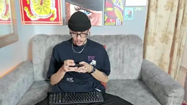 MurdockH online show from October 2025 03:51:02 AM