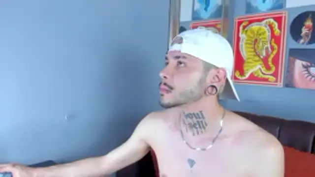 Snapshot of MurdockH chatting on March 2026 02:17:02 AM MurdockH online show from March 2026 02:17:02 AM