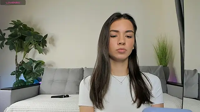 Snapshot of NicoleLuv chatting on December 2024 01:13:02 PM NicoleLuv online show from December 2024 01:13:02 PM