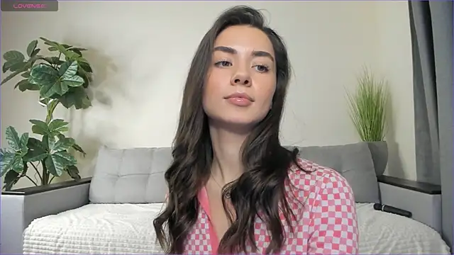 Snapshot of NicoleLuv chatting on February 2025 07:14:02 PM NicoleLuv online show from February 2025 07:14:02 PM