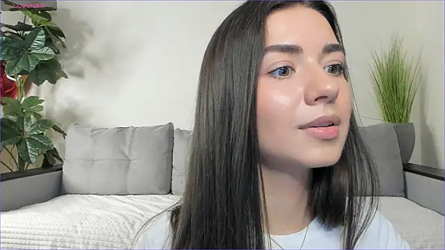 Snapshot of NicoleLuv chatting on February 2025 04:10:02 PM NicoleLuv online show from February 2025 04:10:02 PM