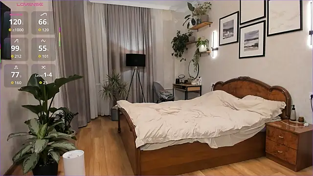 Snapshot of NicoleLuv chatting on September 2025 06:53:01 PM NicoleLuv online show from September 2025 06:53:01 PM