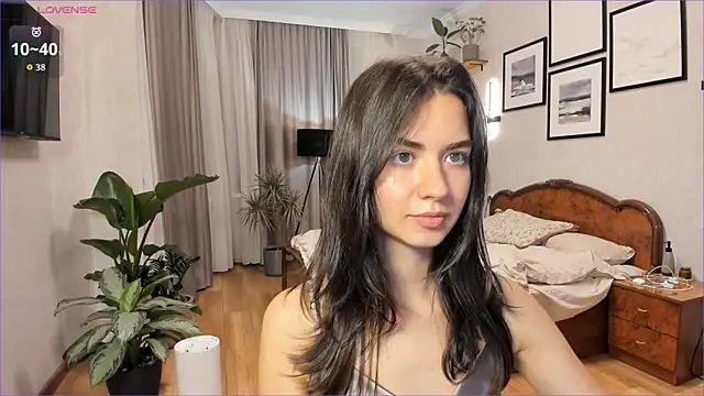 Snapshot of NicoleLuv chatting on September 2025 07:04:02 PM NicoleLuv online show from September 2025 07:04:02 PM