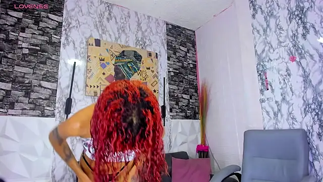 Queen Cuarxxo online show from November 2025 11:35:01 PM