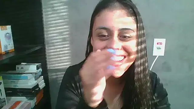 Snapshot of amorinha99 chatting on May 2026 08:06:01 PM amorinha99 online show from May 2026 08:06:01 PM