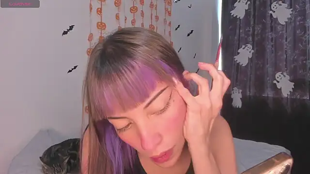 MiaGoth  online show from October 2025 04:18:01 PM