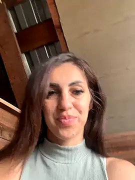 EmaSkyes online show from September 2025 05:40:01 AM