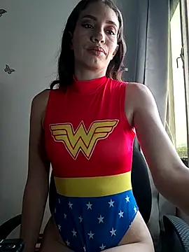 aurelialux online show from September 2025 09:28:02 PM