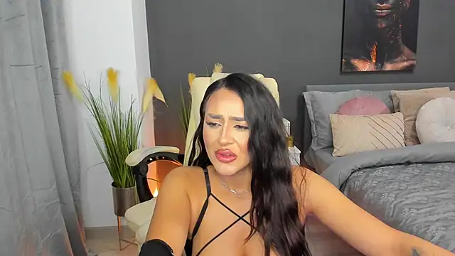 Sonia  Rey online show from February 2025 09:03:02 PM