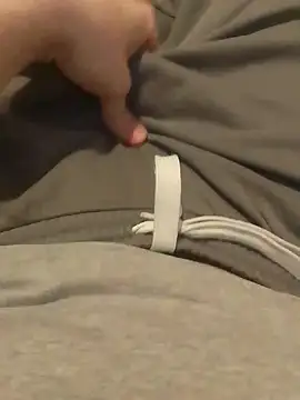 krissraw online show from February 2025 03:56:01 PM