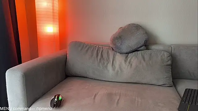 Adam misti online show from April 2026 06:13:01 AM