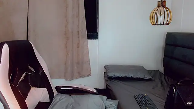 Oriana braom online show from January 2025 01:42:01 AM